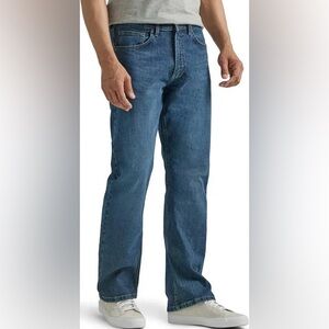 Wrangler Men's Free to Stretch Relaxed Fit Bootcut Jean.